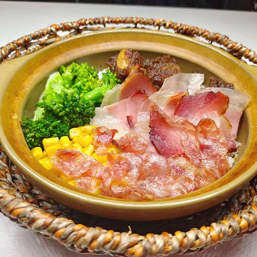Riso in claypot con speck