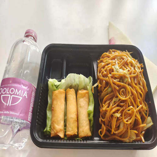 Menù 9A  Spaghetti di grano cinese saltati con verdure